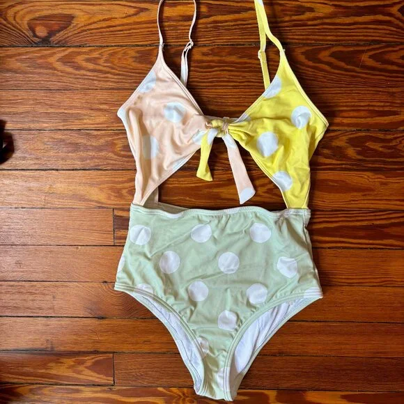 NWOT UO Out From Under Printed Tie-Front One-Piece Swimsuit, Size Small - Picture 3 of 6